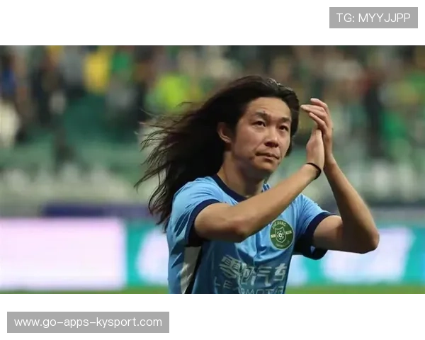 李提香中场优雅摆脱，辽宁铁人掌控进攻权